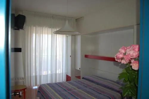לידו די ג'סולו Hotel Wally איטליה