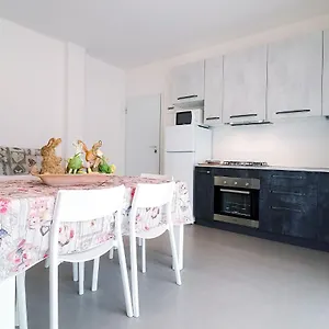 Apartment Gherbin