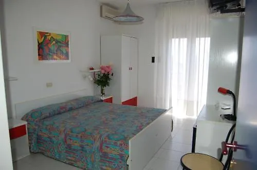 Hotel Wally Τζεσόλο Λίντο
